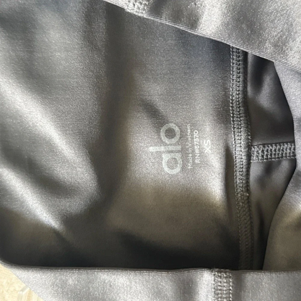 Alo Yoga 7/8 High Waist Airlift Leggings in‎ Anthracite Compression - XSmall